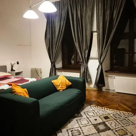 Main Square 18 King Apartament