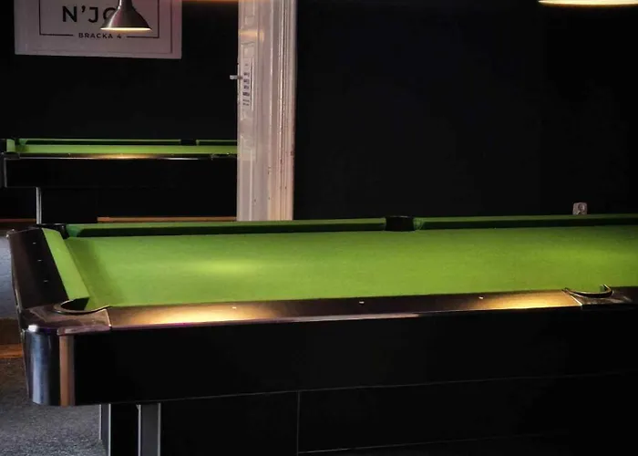 Main Square 18 King *