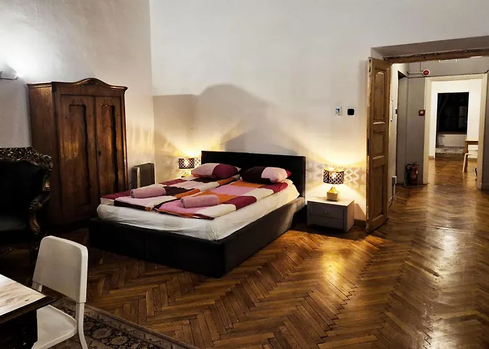 アパート Main Square 18 King *